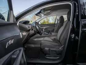 Peugeot 3008 (2018) thumbnail 11