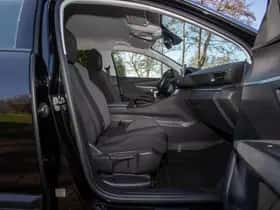Peugeot 3008 (2018) thumbnail 13
