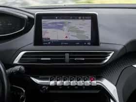Peugeot 3008 (2018) thumbnail 17