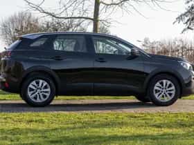 Peugeot 3008 (2018) thumbnail 6