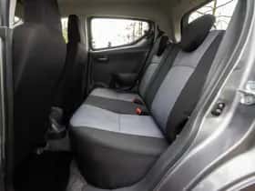 Suzuki Alto (2015) thumbnail 13
