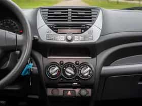 Suzuki Alto (2015) thumbnail 15