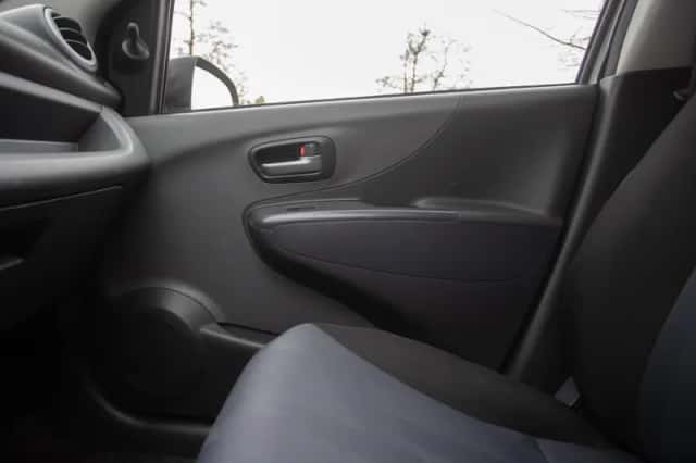 Suzuki Alto (2015) thumbnail 18
