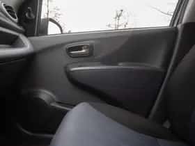 Suzuki Alto (2015) thumbnail 18