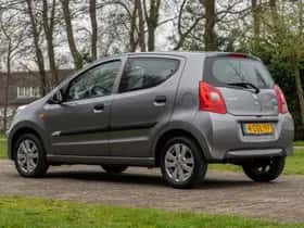 Suzuki Alto (2015) thumbnail 5