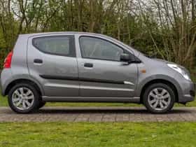 Suzuki Alto (2015) thumbnail 6