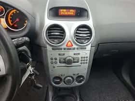 Opel Corsa (2008) thumbnail 9