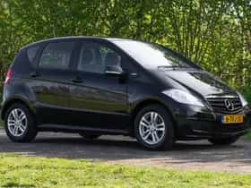 Mercedes-Benz A-Klasse (2012) thumbnail 2