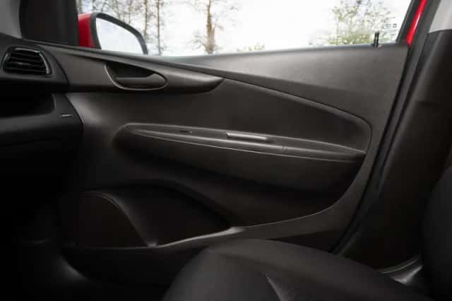 Opel Karl (2018) thumbnail 18