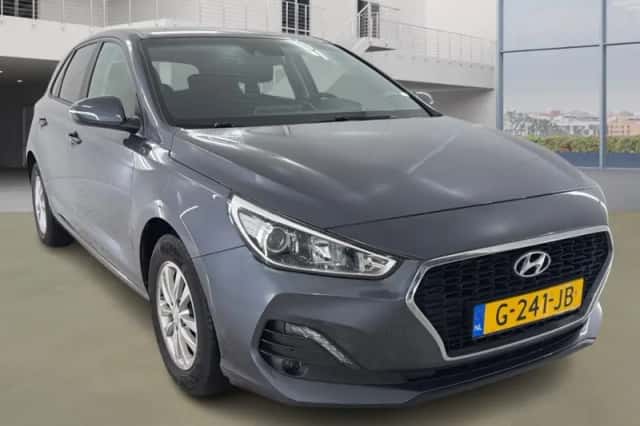 Hyundai i30 (2019) thumbnail 2