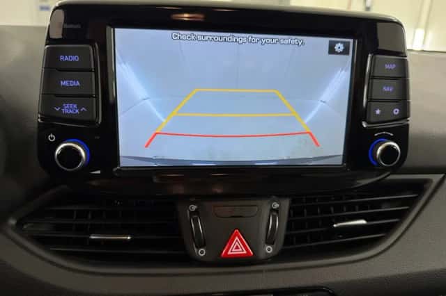 Hyundai i30 (2019) thumbnail 11