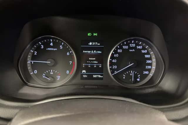 Hyundai i30 (2019) thumbnail 9