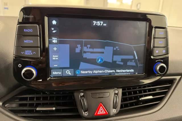 Hyundai i30 (2019) thumbnail 10