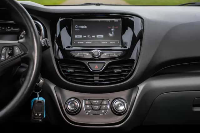 Opel Karl (2017) thumbnail 17
