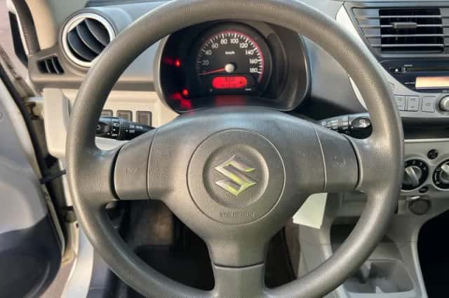 Suzuki Alto (2011) thumbnail 11