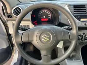 Suzuki Alto (2011) thumbnail 11