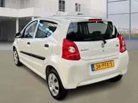 Suzuki Alto (2011) thumbnail 4