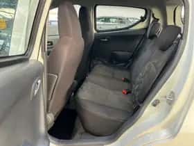 Suzuki Alto (2011) thumbnail 6