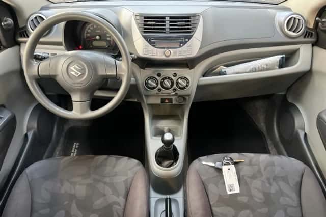 Suzuki Alto (2011) thumbnail 7