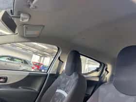 Suzuki Alto (2011) thumbnail 8