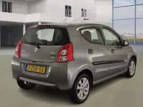 Suzuki Alto (2015) thumbnail 3