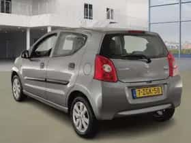 Suzuki Alto (2015) thumbnail 4