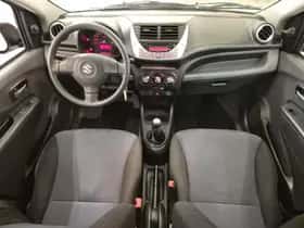 Suzuki Alto (2015) thumbnail 8