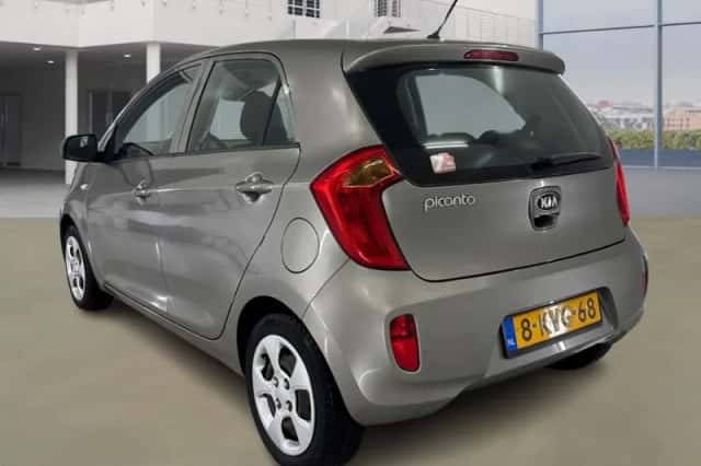 Kia Picanto (2013) thumbnail 4
