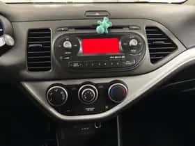 Kia Picanto (2013) thumbnail 9