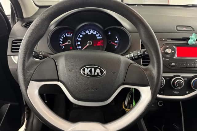 Kia Picanto (2013) thumbnail 10
