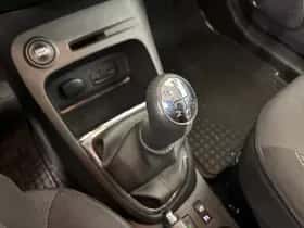Renault Captur (2014) thumbnail 9