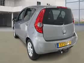 Opel Agila (2011) thumbnail 4