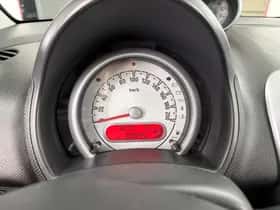 Opel Agila (2011) thumbnail 9