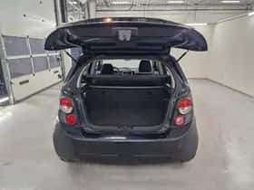 Chevrolet Aveo (2012) thumbnail 16