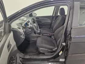 Chevrolet Aveo (2012) thumbnail 5