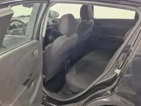 Chevrolet Aveo (2012) thumbnail 7