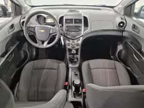 Chevrolet Aveo (2012) thumbnail 8