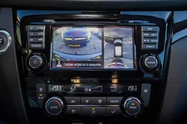 Nissan Qashqai (2016) thumbnail 18