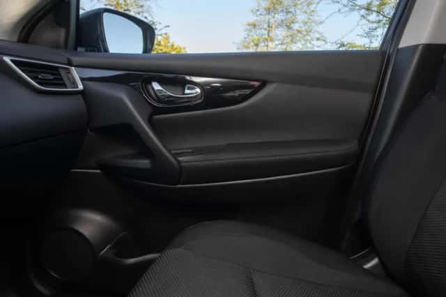 Nissan Qashqai (2016) thumbnail 21