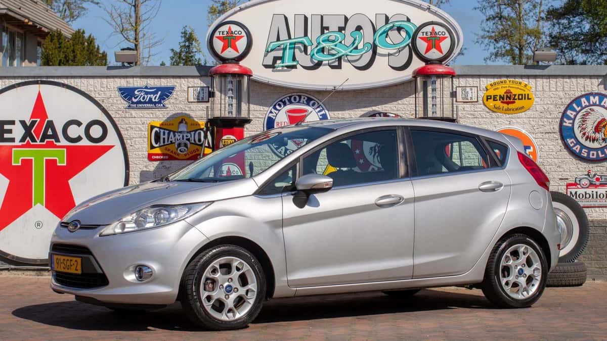 Ford Fiesta (2011) — foto 1