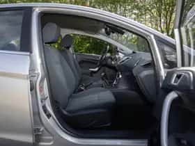 Ford Fiesta (2011) thumbnail 14