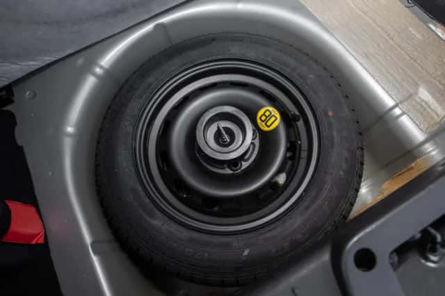 Ford Fiesta (2011) thumbnail 22