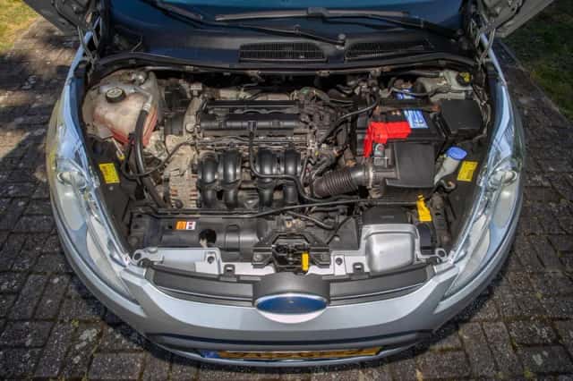 Ford Fiesta (2011) thumbnail 23