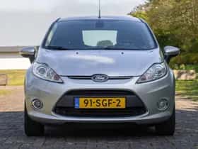 Ford Fiesta (2011) thumbnail 8