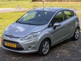 Ford Fiesta (2011) thumbnail 10