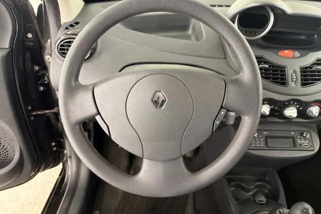 Renault Twingo (2013) thumbnail 8