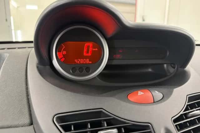 Renault Twingo (2013) thumbnail 9