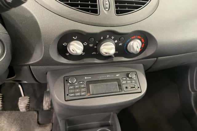 Renault Twingo (2013) thumbnail 10