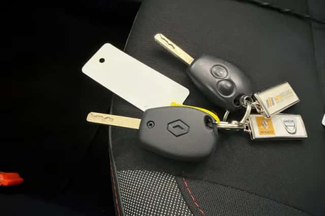 Renault Twingo (2012) thumbnail 16