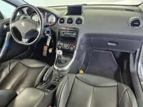 Peugeot 308 (2010) thumbnail 8